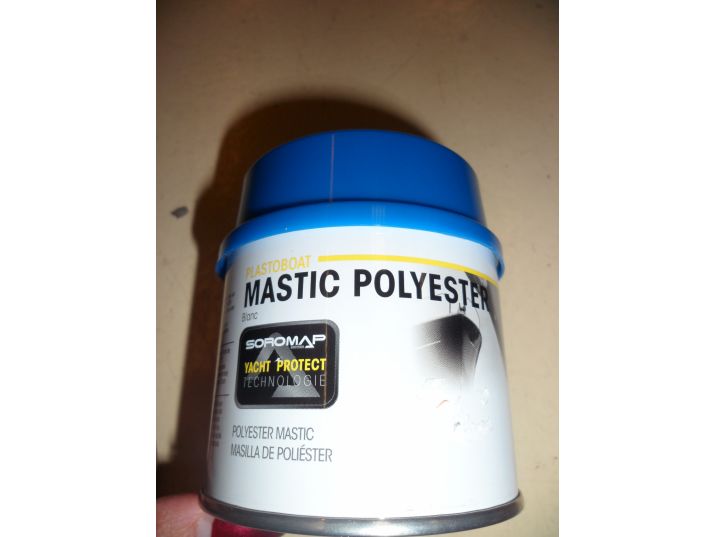 Mastic polyester PLASTOBOAT - SOROMAP